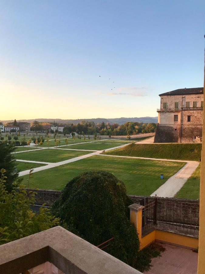 Appartamento Vista Rocca Sala Baganza Luaran gambar